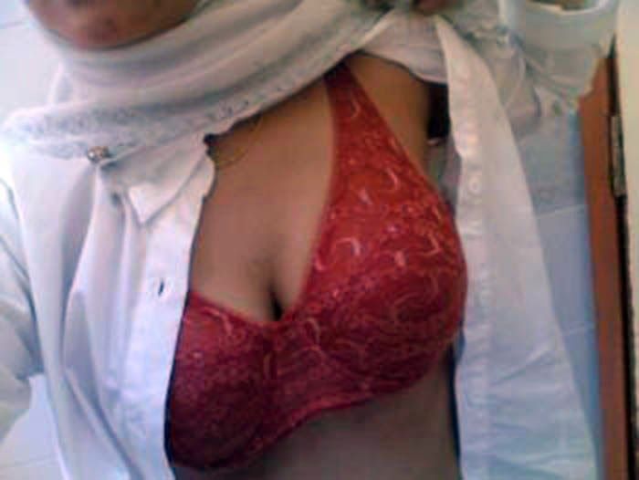 jilbab diraba
