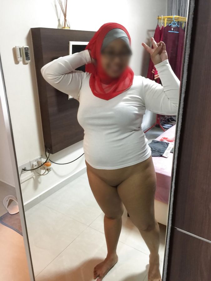 cewek jilbab telanjang