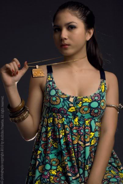 gambar memek luna maya