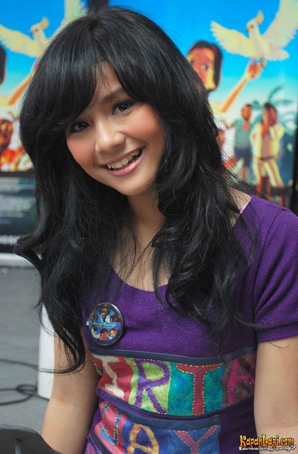 artis indonesia bugil syahrini