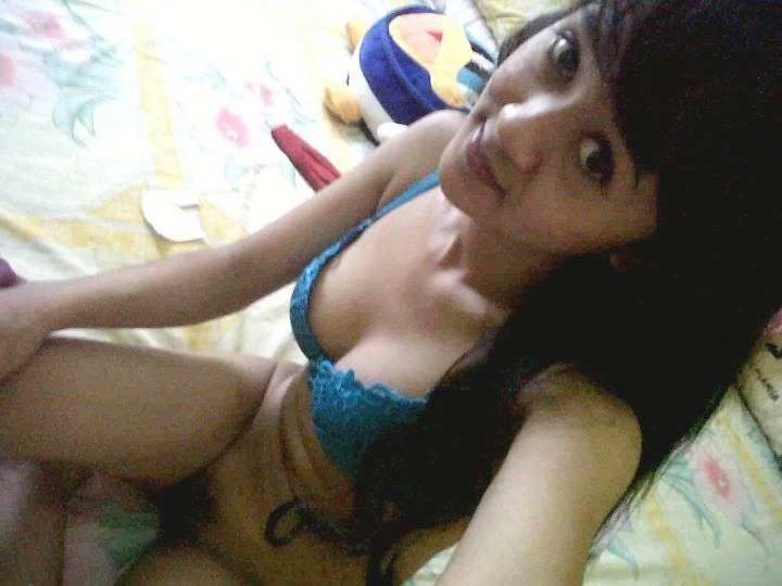 ngintip cewek mandi telanjang