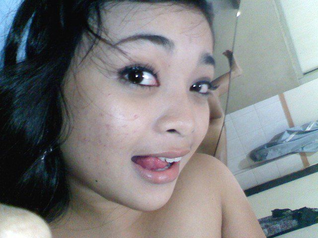 memek bugil lagi ngangkang
