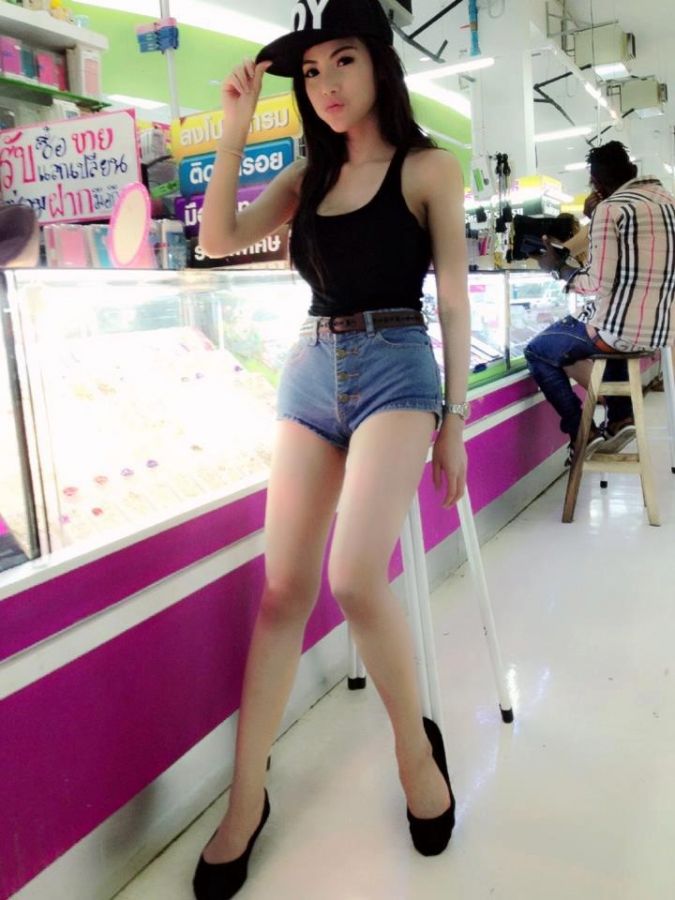 memek bugil lagi ngangkang