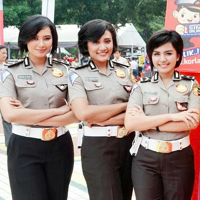 polwan jelek