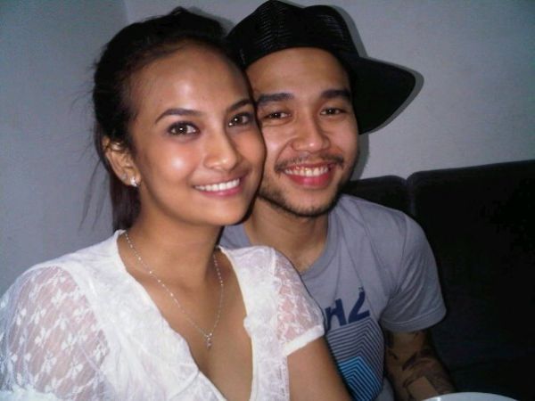 artis bugil indonesia pamer meki