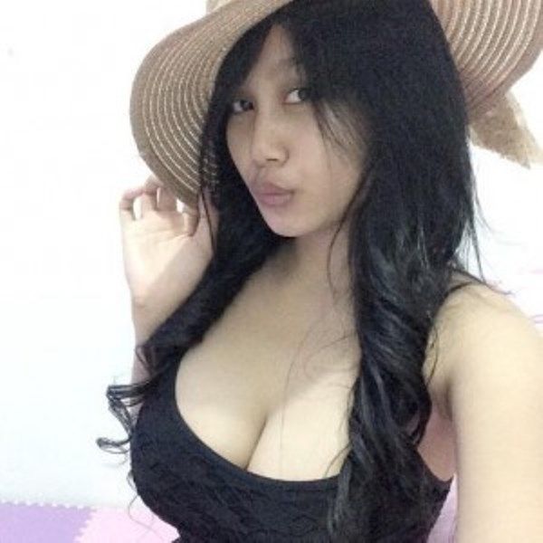 mahasiswi bugil