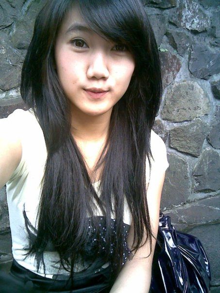 gadis bugil indonesia