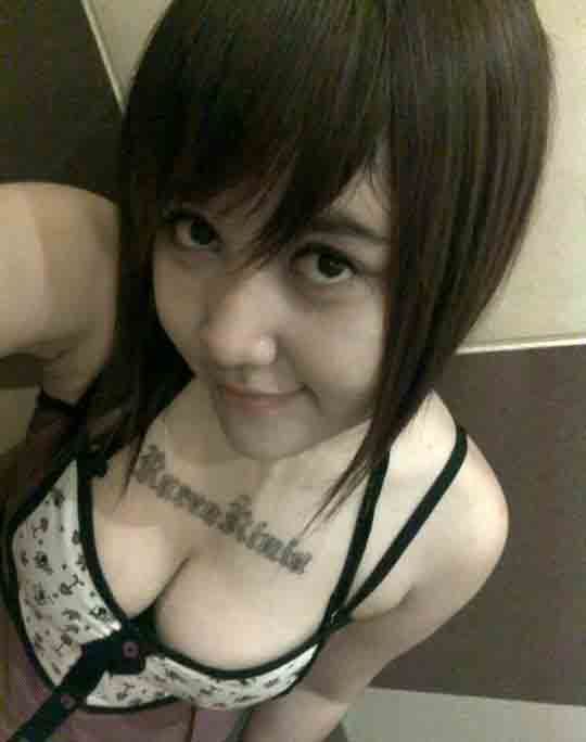 cewek jilbab telanjang