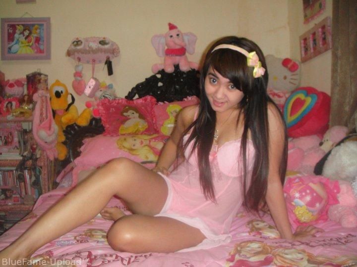 kontol masuk memek cewek bugil