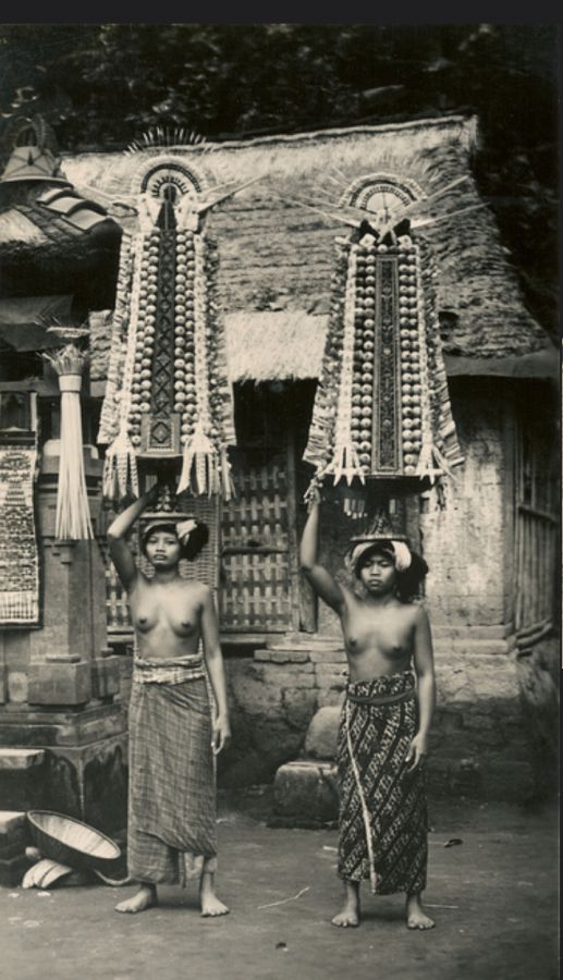 lukisan gadis bali