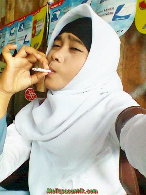 gadis sma bugil