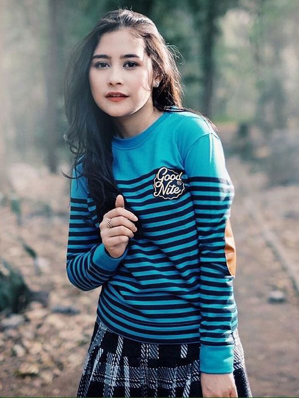 kebaya prilly latuconsina