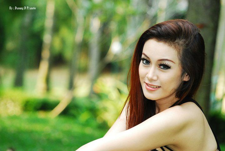 indonesian art bugil model