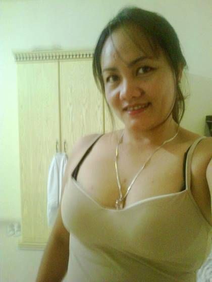 cewek ngesek