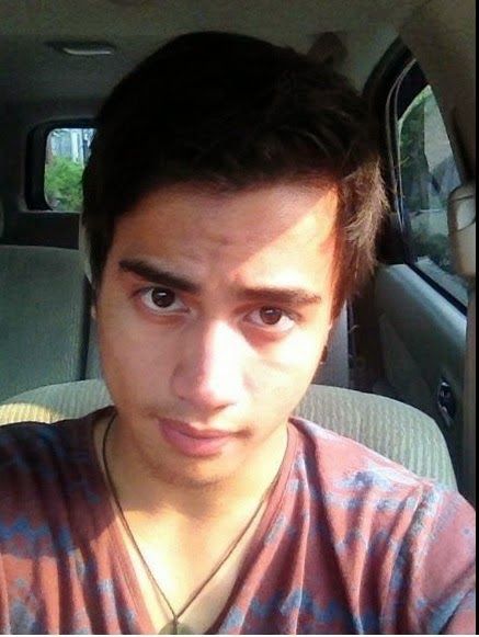 perempuan telanjang bulat