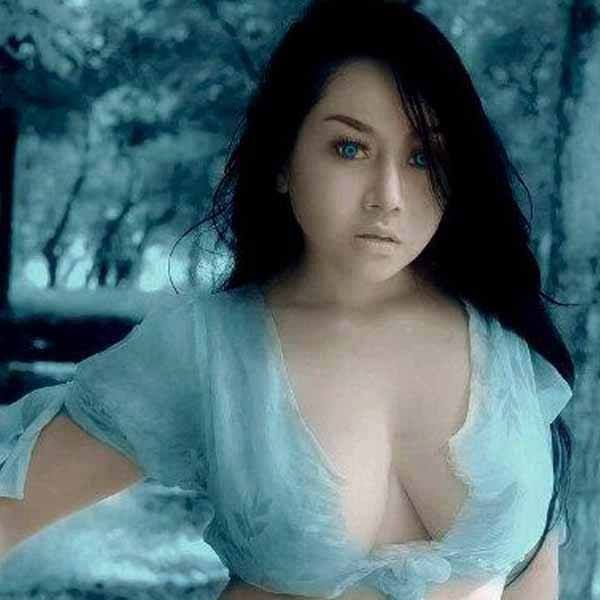 artis cantik ngentot