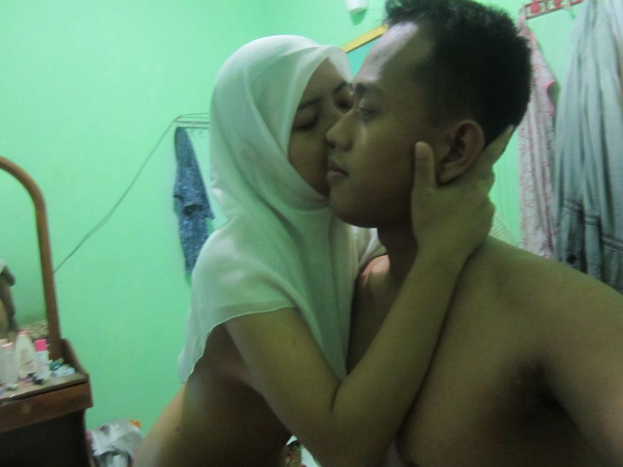 ngentot memek jilbab