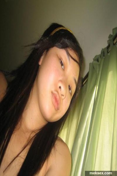 nia ramadhani hamil