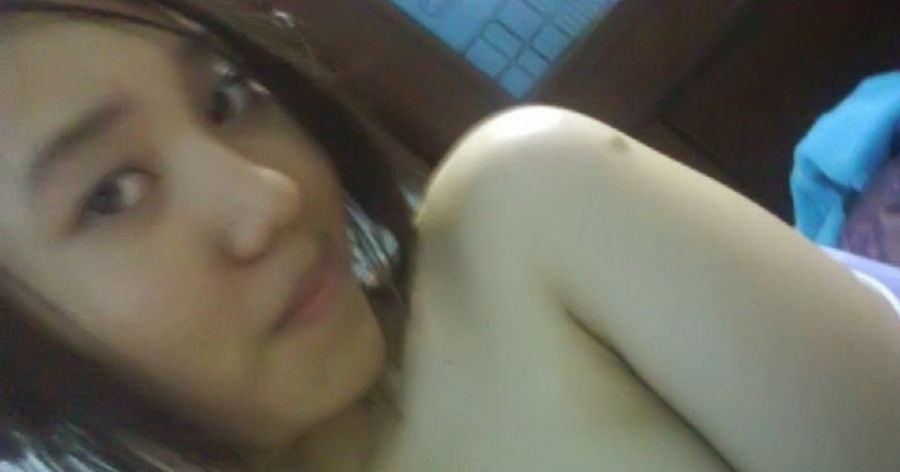 gadis telanjang bugil