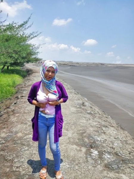 cewek pantai bugil