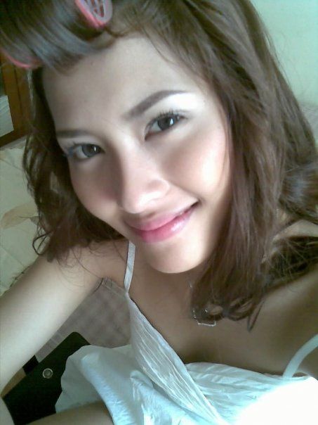 gadis cantik telanjang bulat