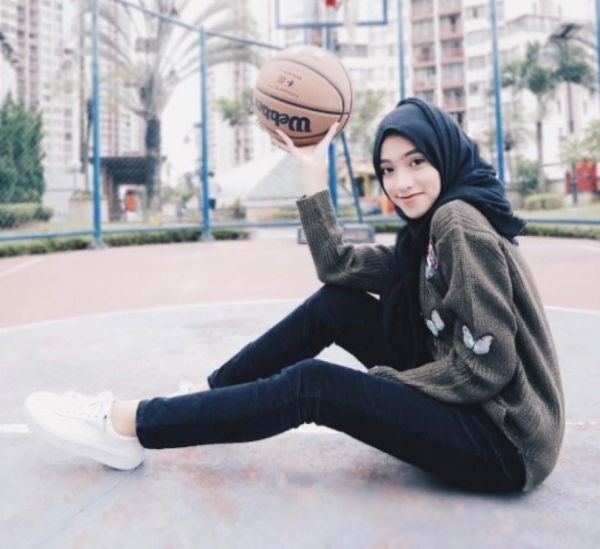 cewek cantik hot