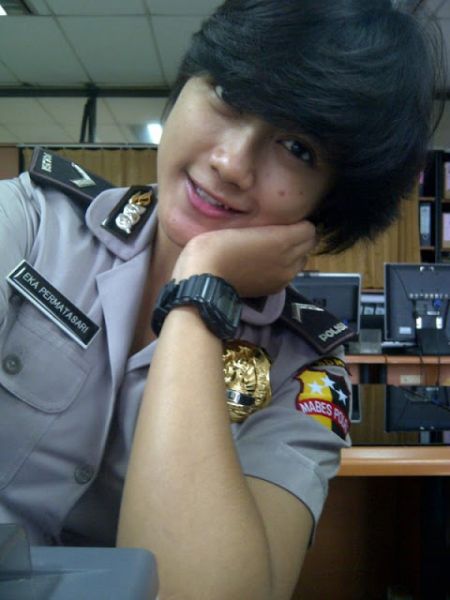 polwan kepri