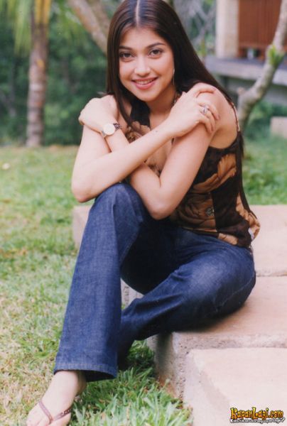 sarah azhari hamil