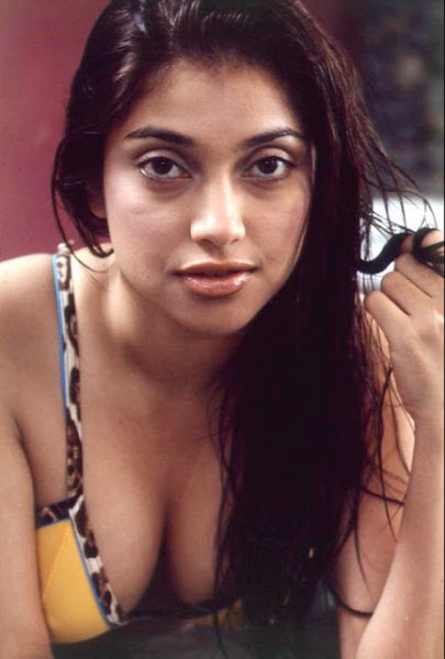 dunia montenegro nude
