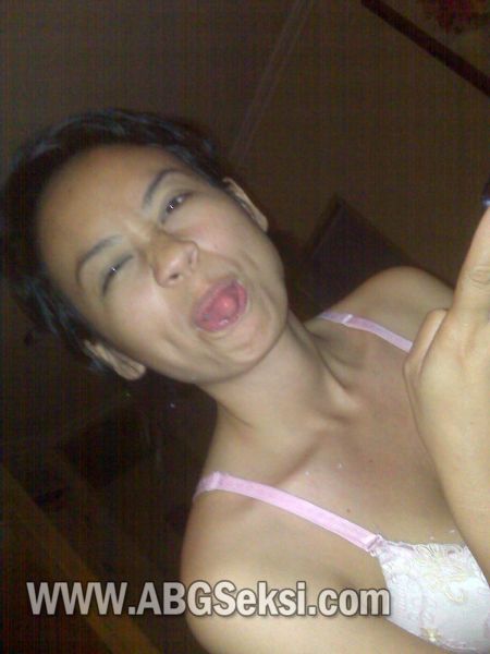 model nakal