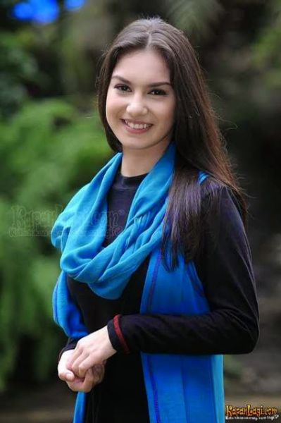agama artis indonesia