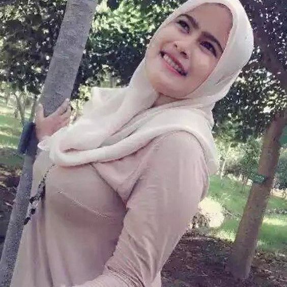 1 wanita 2 laki