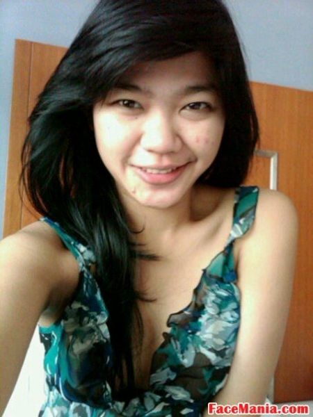 gadis tocil