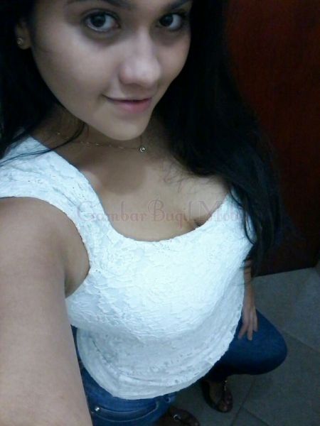 bokong semok catur arum