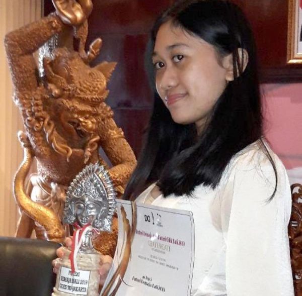 cewek mandi bugil