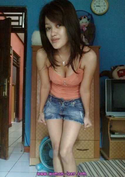 gambar artis telanjang bulat