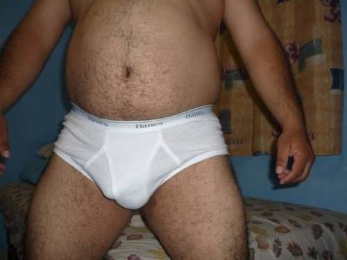 sexy hung muscle guy