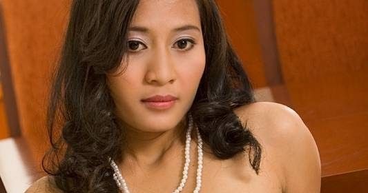 nanda model majalah exotica