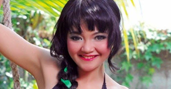 photo memek model majalah dewasa