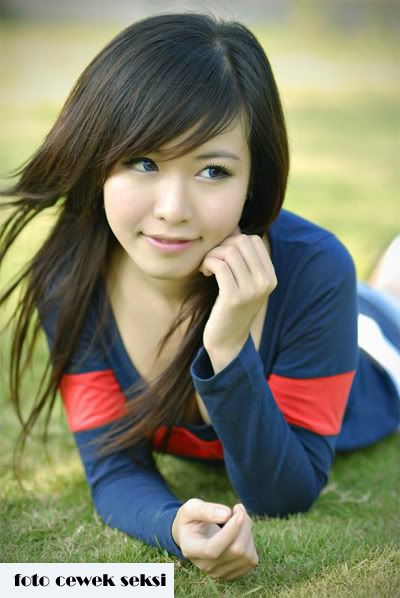 cewe lagi mandi