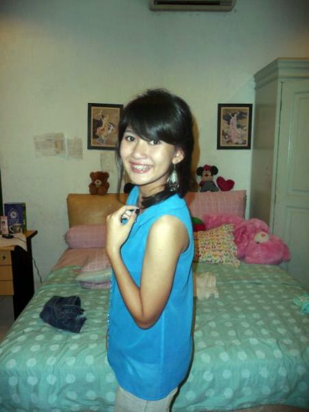 ngintip cewek ganti cd