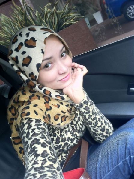 artis melayu seksi youtube