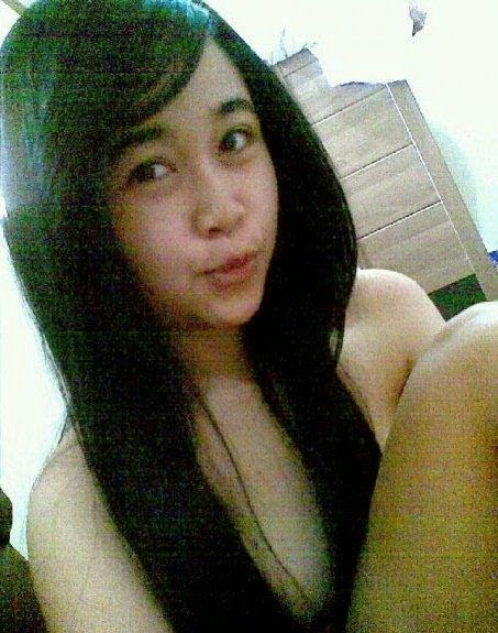 smu telanjang bulat