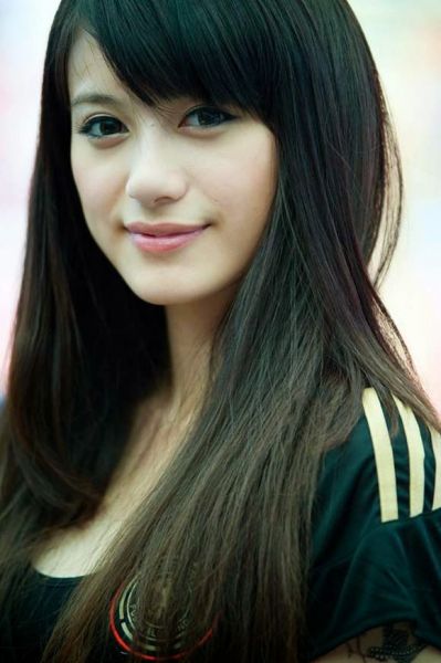 model baju ke meja cewe