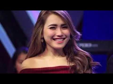 gambar ayu ting ting telanjang nyata