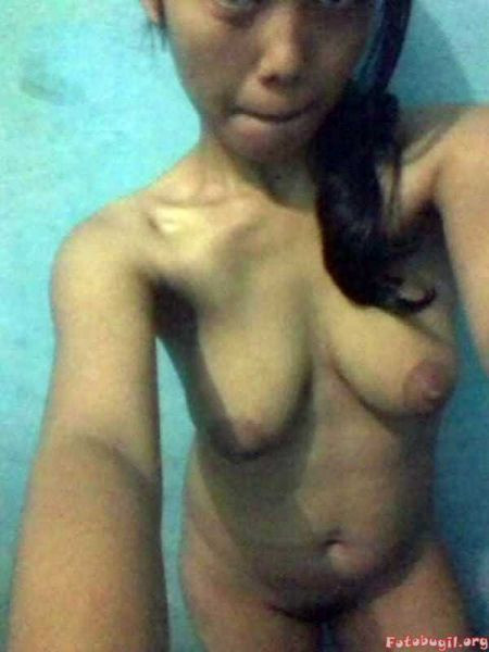 artis indonesia bugil syahrini