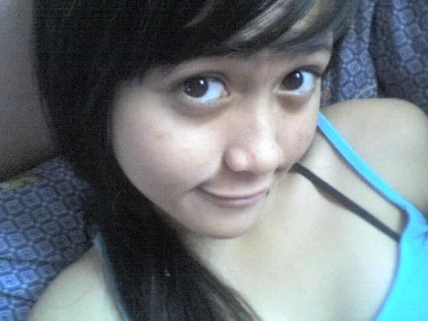 toge cewek cantik telanjang
