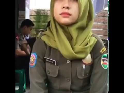 gambar cewek cantik kerja berat