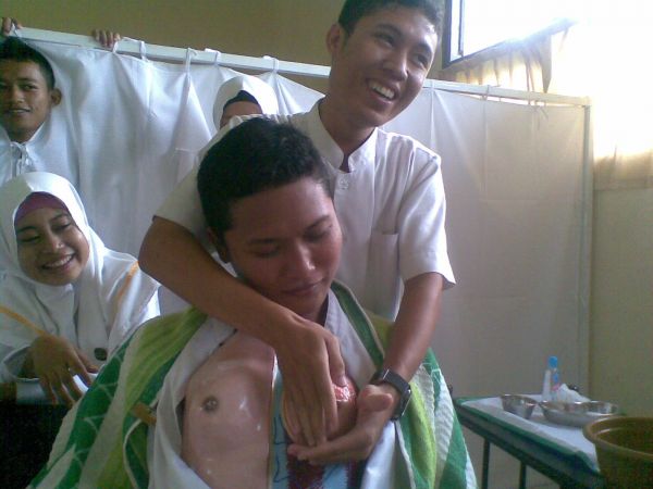 gambar puting susu di ikat