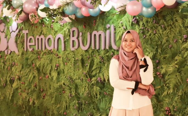 ibu hamil jonkok